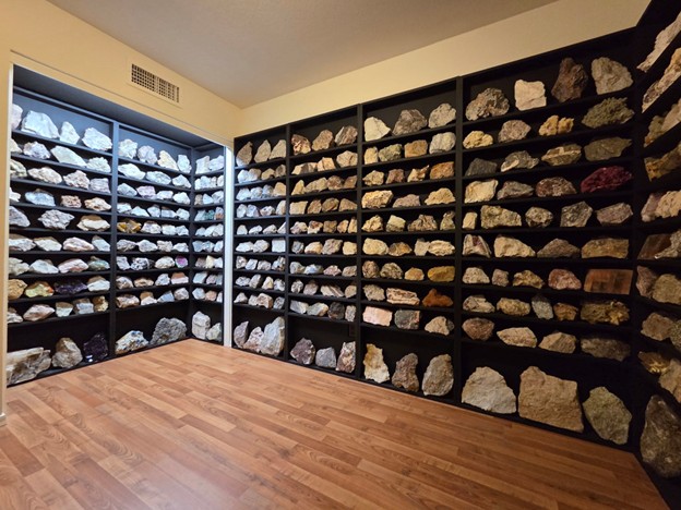 A portion of the Polman collection on display. Photograph by Simone Conti.