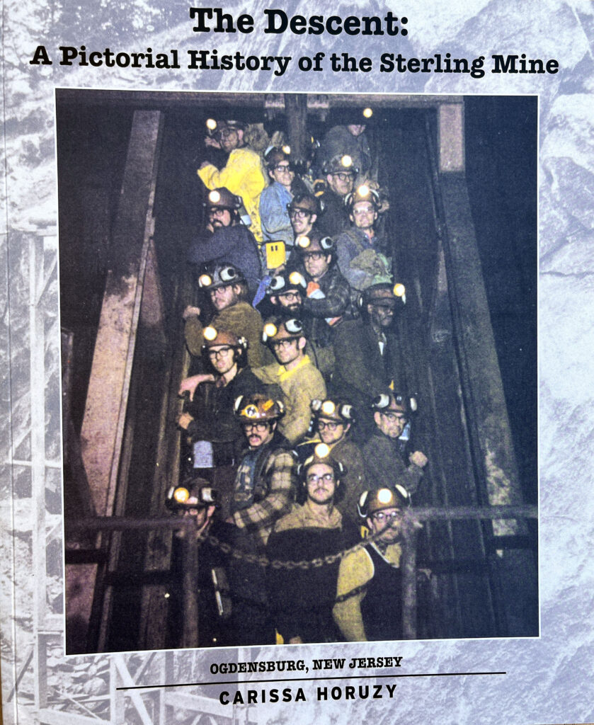 The Descent: A Pictorial History of the Sterling Mine book cover